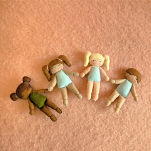 Kindje in een bedje PDF patroon Nederlands, Engels en Duits